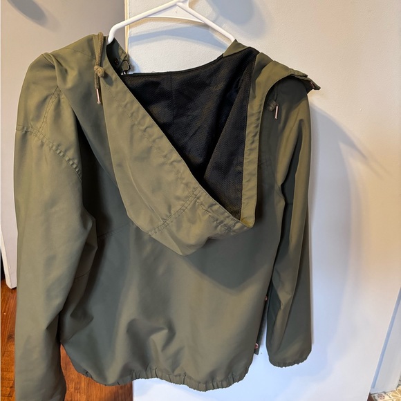 Green rain jacket - Picture 3 of 3